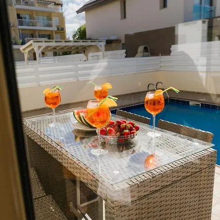 Villa Kapparis Ekaterina 3 Bdrm Paralímni