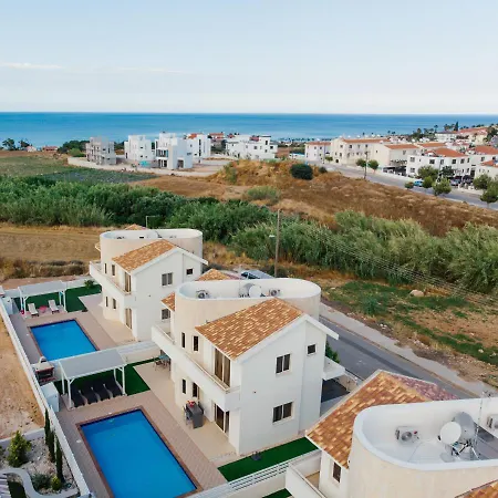 Villa Kapparis Ekaterina 3 Bdrm Paralímni