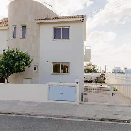 Kapparis Ekaterina 3 Bdrm * Paralímni