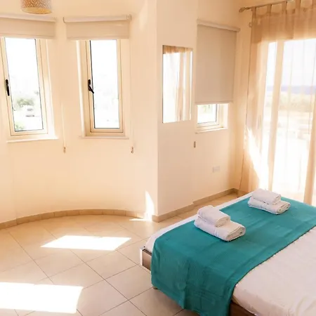 Kapparis Ekaterina 3 Bdrm Villa Paralímni
